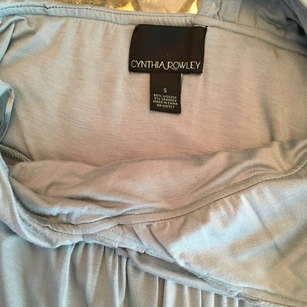 Beautiful One-Shoulder Top - Picture 4 of 4